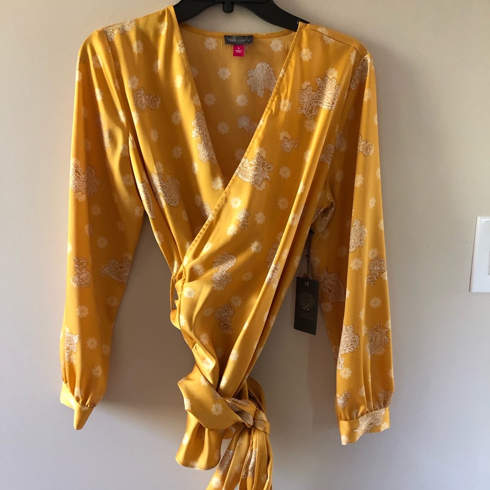 Vince Camuto - NWT wrap top
